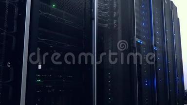 网络、互联网电信技术、大数据存储、云计算计算机服务的经营理念：服务器ro